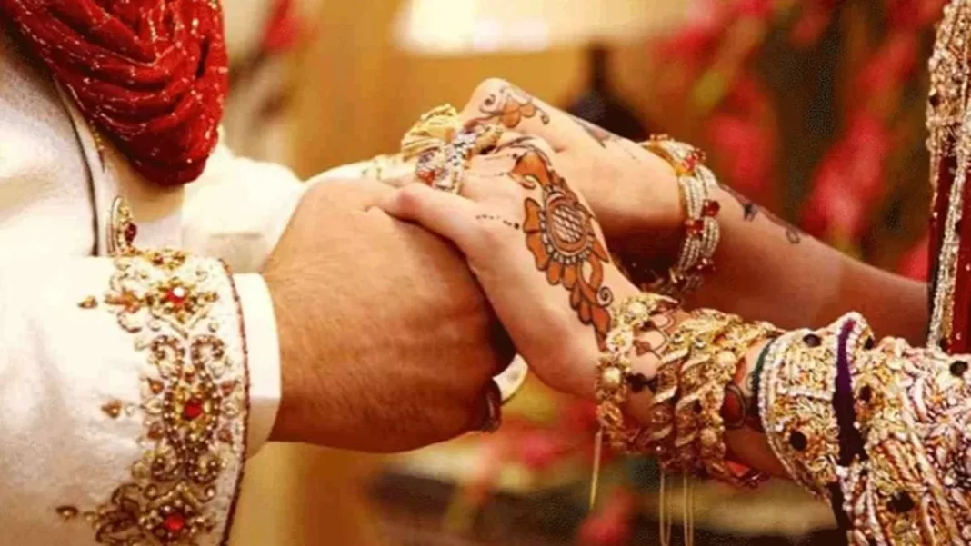 Age Gap in Marriage and Balancing Perspectives and Influences in Couple Life
