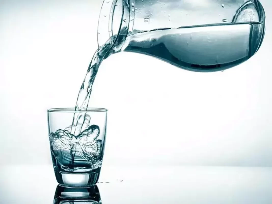 Benefits of Drinking Water on an Empty Stomach