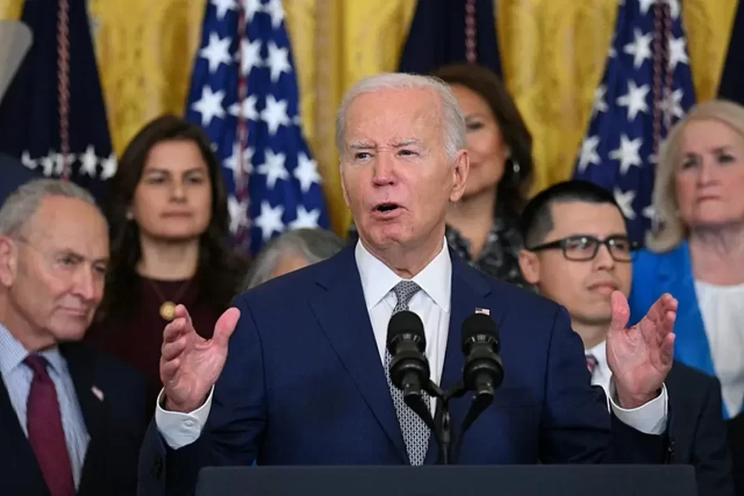 Â Biden’s Plan to Grant Citizenship to 500,000 Immigrants: Perspectives and Implications