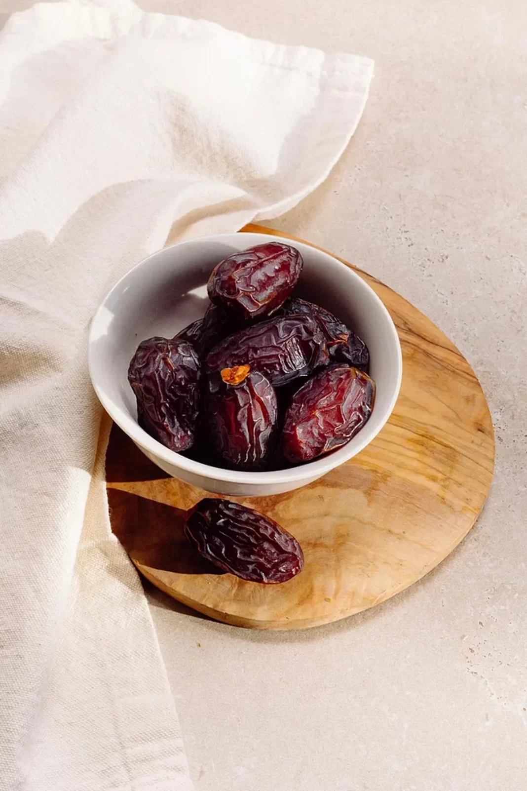 The Health Benefits and Implications of Eating 3 Dates Every Day