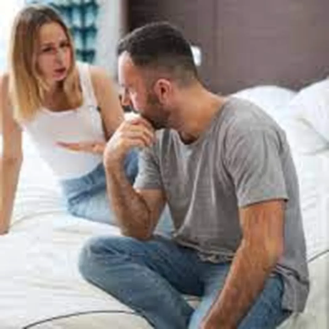 Signs of Emotional Distance in Relationships: Three Warning Signals