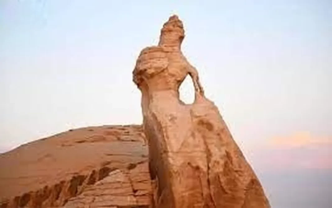 Breathtaking ‘Bride Rock’ in AlUla: Nature’s Masterpiece