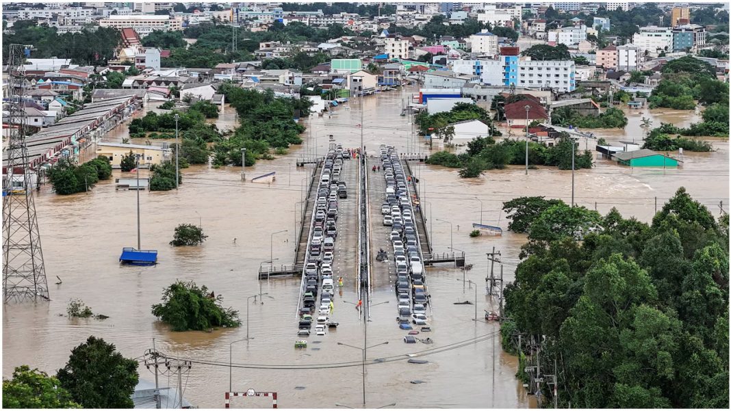 Severe Floods in Thailand Claim 162 Lives, Millions Affected